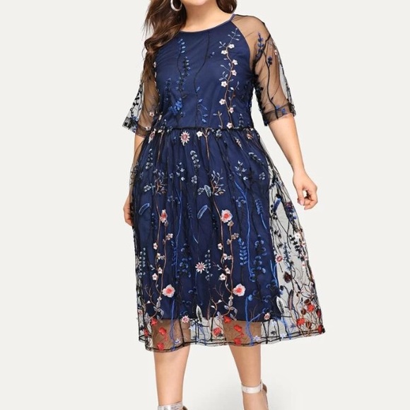 Dresses & Skirts - SALE💙New navy blue embroidered dress size 14